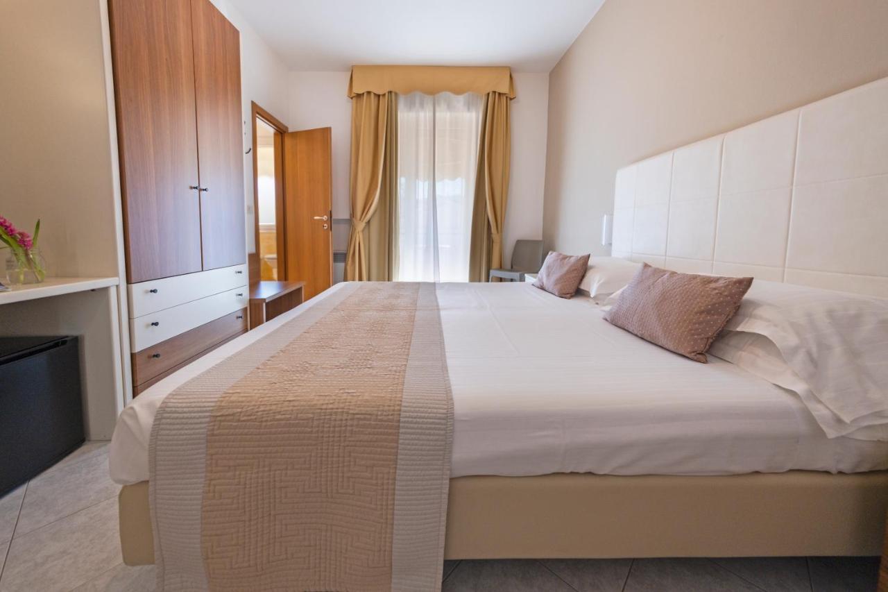 Hotel Al Sole Bardolino Eksteriør bilde
