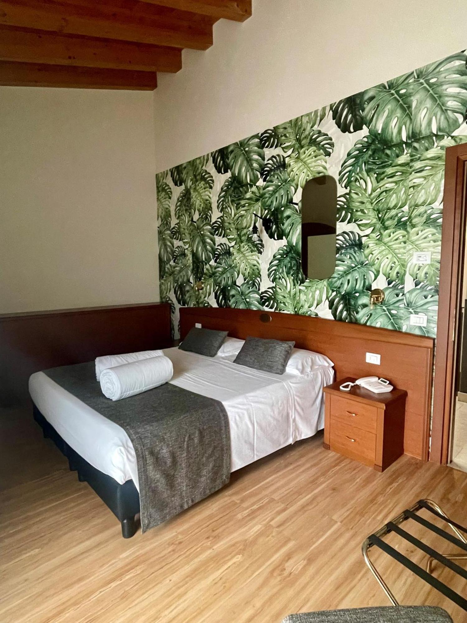 Hotel Al Sole Bardolino Eksteriør bilde